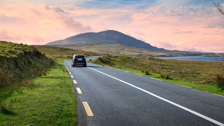 The Best Driving Roads in the UK for Classic Car Owners
